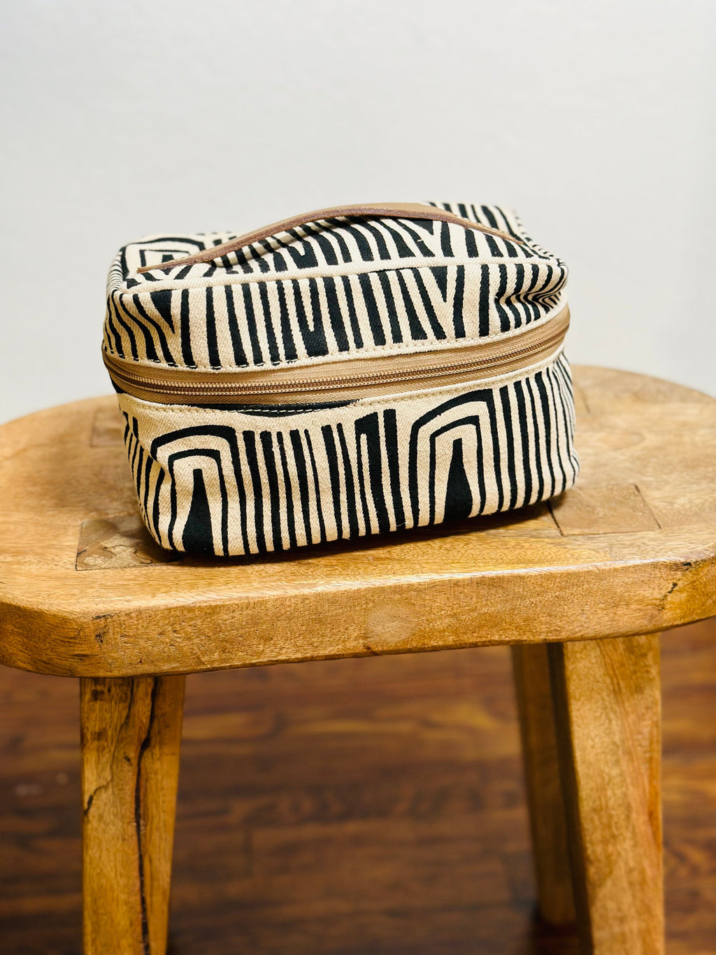 ShopYego Bags Zebra Print Alamata Makeup Bag